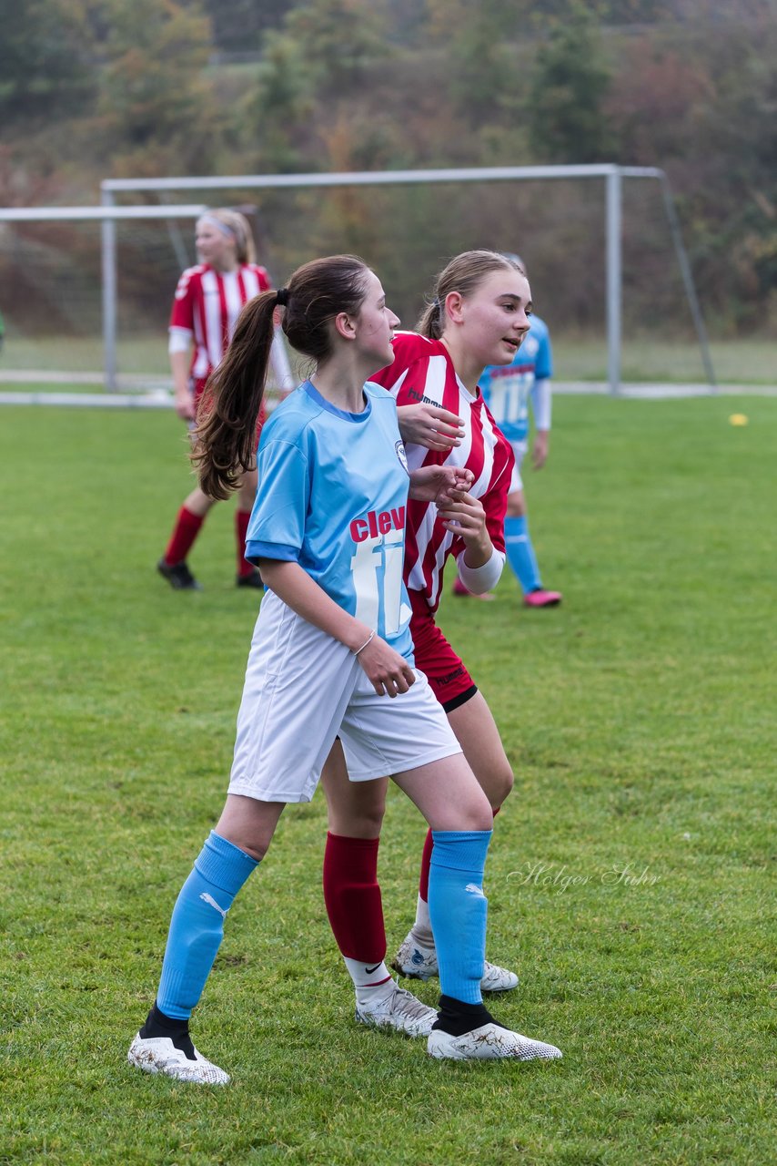 Bild 162 - wBJ TuS Tensfeld - SV Fortuna St. Juergen